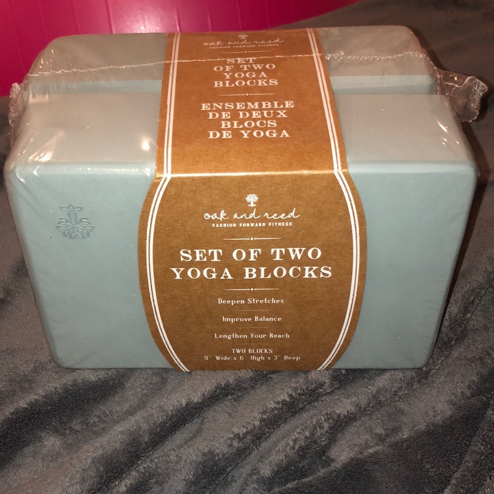 BNIB Yoga Blocks Set of 2